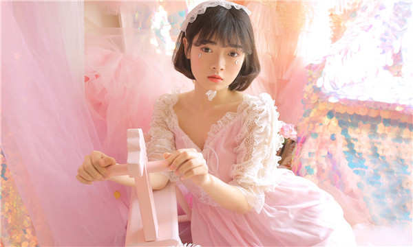 大兴安岭供卵试管代怀生子多少钱？这一直是很多不孕不育家庭关注的话题。在中国，不孕不育的发生率越来越高，根据《中国不孕不育现状调研报告》显示，育龄夫妇的不孕不育率从20年前的3%增长至现在的12.5%-18.2%，患者人数高达6000万以上。在这样的背景下，许多家庭通过供卵试管来实现自己的生育梦想。那么，供卵试管代怀生子的费用到底是多少呢？